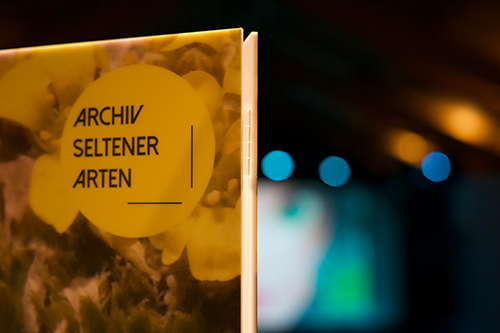 Archiv seltener Arten Foto Dreiecksaeule Nahaufnahme