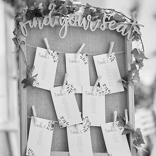 Christina und Dominik Find your Seat schwarz weiss